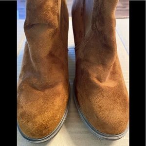 Bella Marie Brown Suede Slip-On Ankle Booties Winter Fall Boots Shoes 9 M